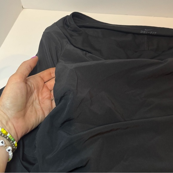 Nike dry fit Xl skirt with built in shorts - Picture 6 of 10